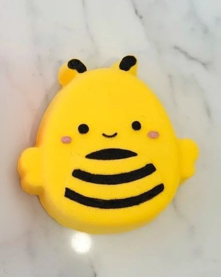 Squishy mallow Bee Bath bomb
