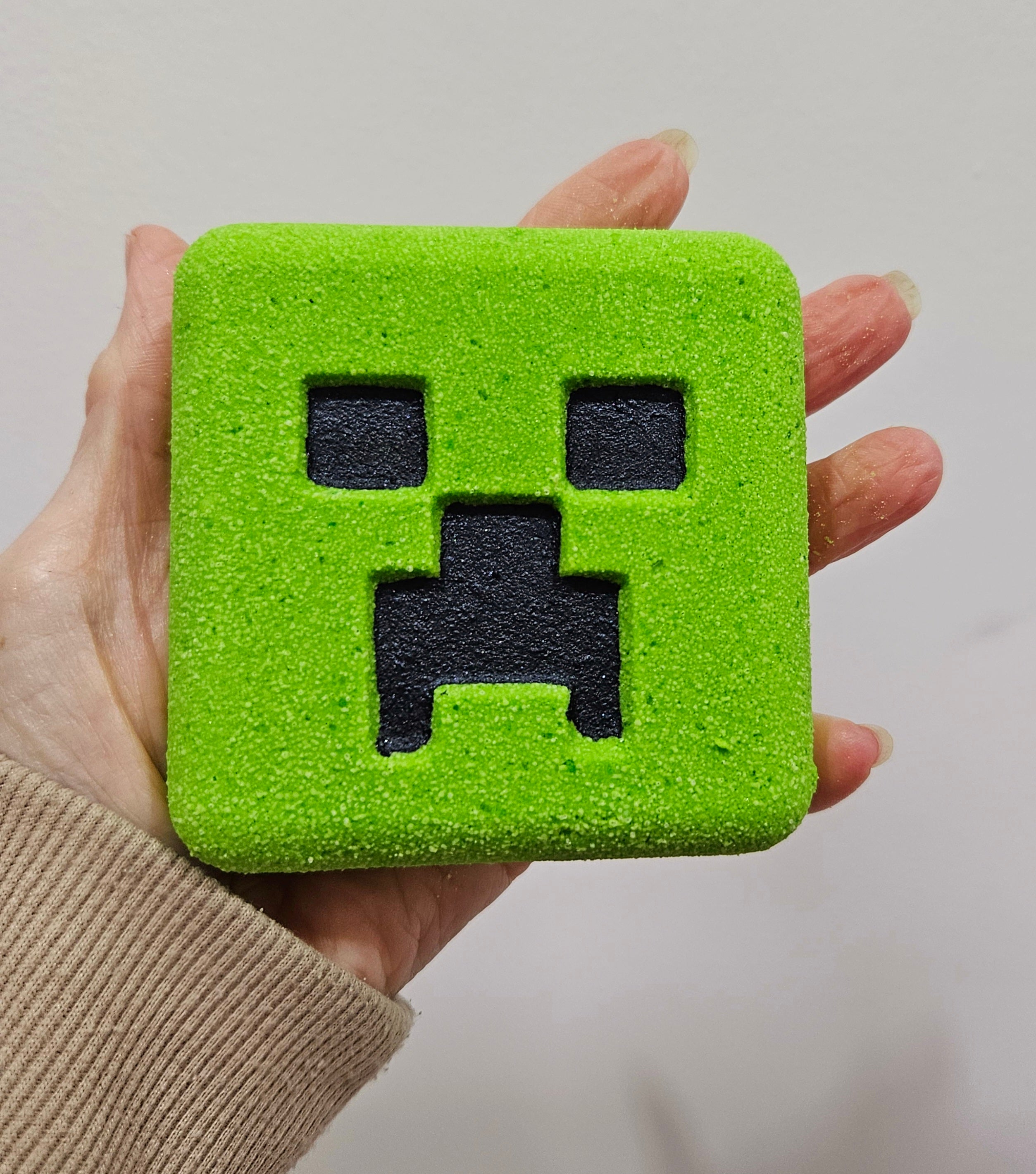 Creeper Bath bomb